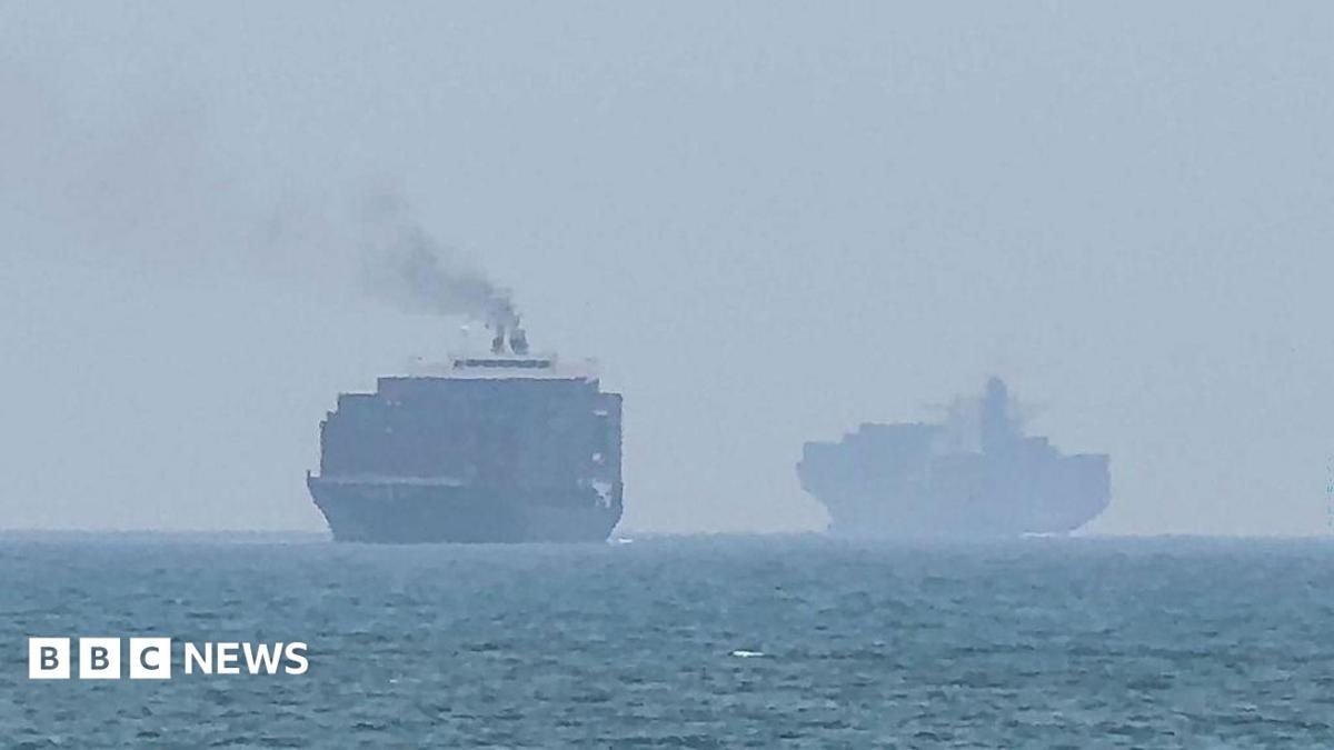 Oman Reports Positive Hormuz Talks as Iran Warns Deal Will Not Immediately Reopen Strait