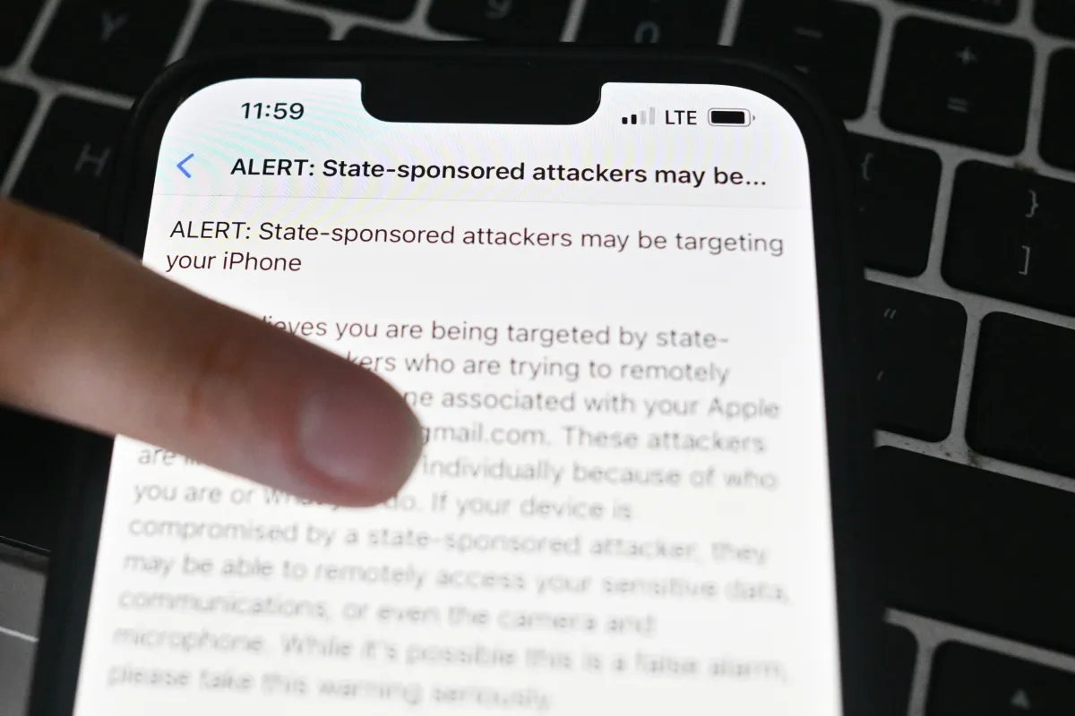 Apple Users Receive Unprecedented Spyware Alerts, Say Investigators