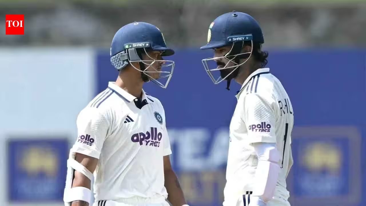India Eye Massive Lead After Bowling Sri Lanka Out in Galle
