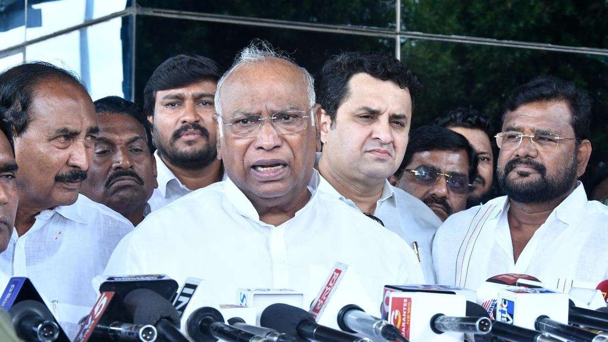 Congress Questions Q1 GDP Growth Figures, Accuses Government of 'Statistical Gymnastics'