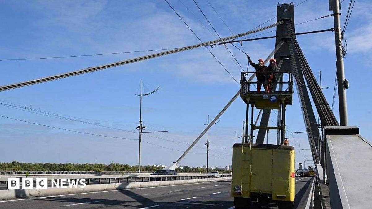 Russian Strike Hits Second Major Bridge in Kyiv as Infrastructure Attacks Escalate